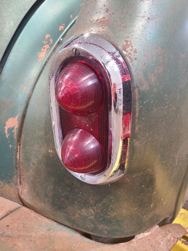 BUICK     1951 Tail Light 656455