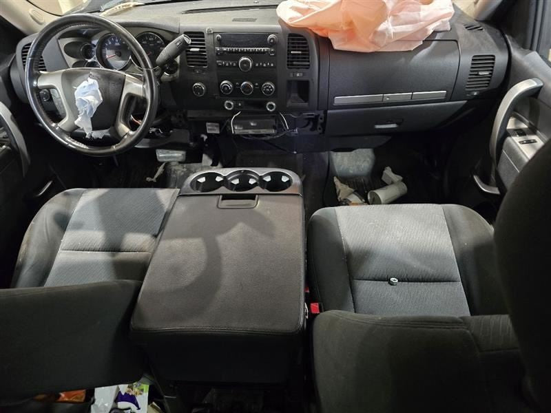 SILVRDO25 2010 Seat Belt Rear 605978