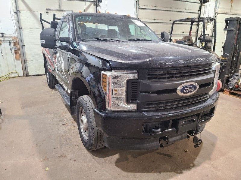 F250SD    2018 Cowl 679339