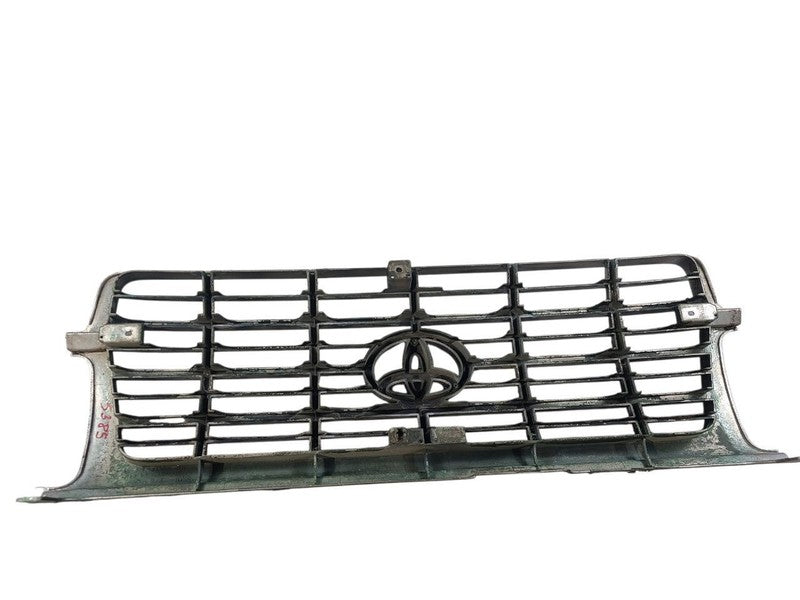 Grille 6 Cylinder Upper Fits 95-98 LAND CRUISER 657918