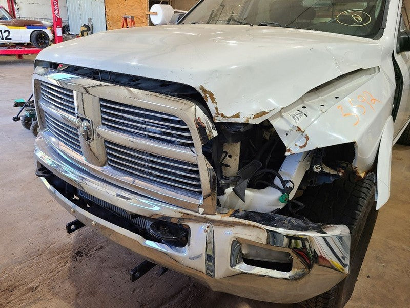 Console Front Floor Bucket Seats Fits 10-12 DODGE 2500 PICKUP 671424