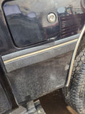T100      1998 Quarter Moulding 653986
