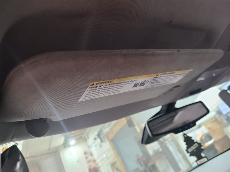 9-5       2011 Sun Visor 591448