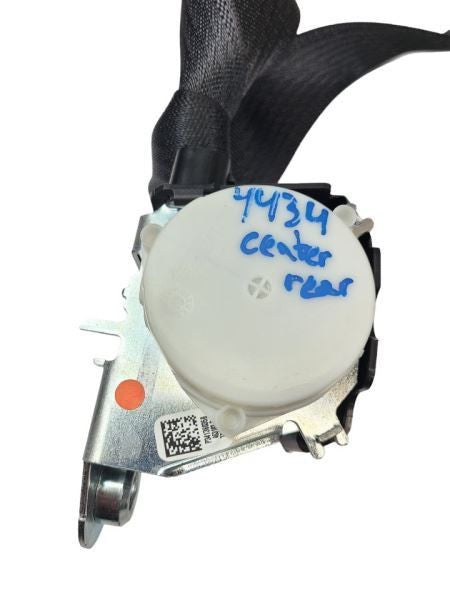 REAR SILVRDO35 2019 Center Retractor Seat Belt Rear 565402