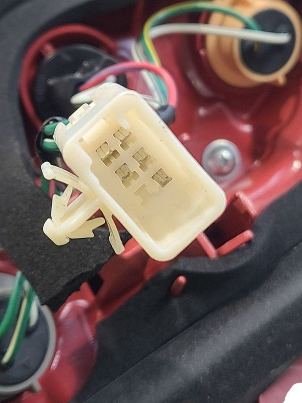 Passenger Right Tail Light Fits 03-05 CELICA 674893