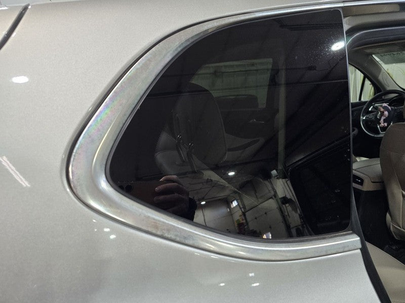 Passenger Right Quarter Glass Fits 16-20 ENVISION 621524