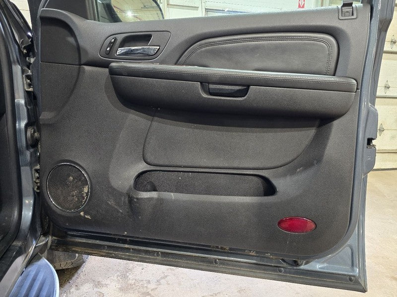 DENALI XL 2007 Front Door Trim Panel 638421