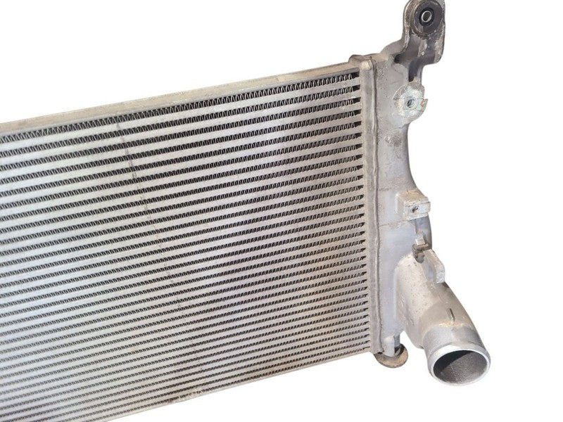 Intercooler 6.6L Fits 01-05 SIERRA 2500 PICKUP 633535