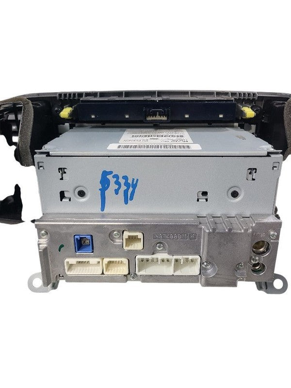 Audio Equipment Radio Receiver Am-fm-cd 6 CD Changer Fits 10-12 VENZA 
