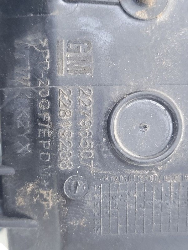 DENALI XL 2015 Fuel Filler Door 679592