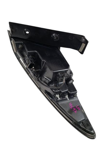 TUCSON    2022 LED Driver's Side, Quarter Mounted Tail Light 580895