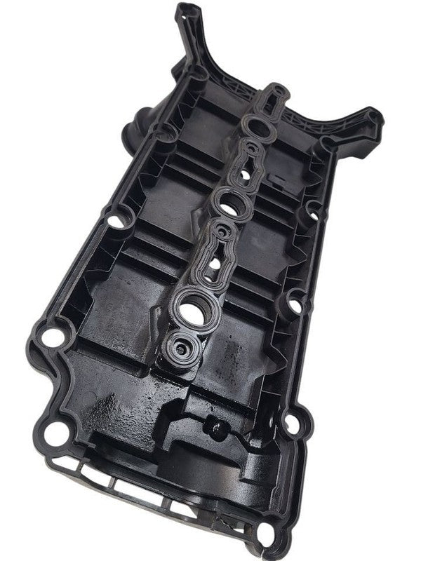 RAM1500   2016 Valve Cover 620994