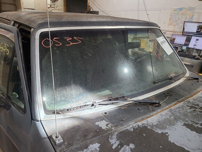 BRONCO    1992 Windshield Frame        648943