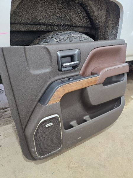 SILVRDO15 2017 Front Door Trim Panel 600713
