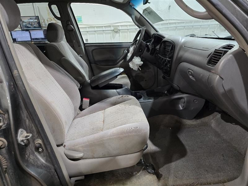 TUNDRA    2006 Seat Belt Rear 598050