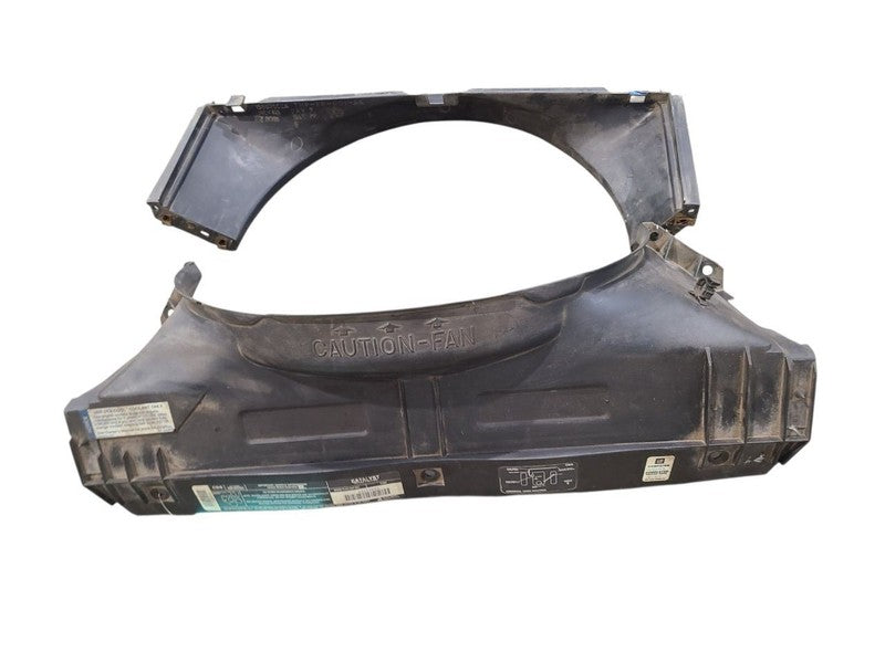 BLAZERS10 1996 Radiator Shroud 664815