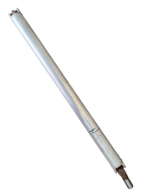 Rear Drive Shaft 1 Piece Drive Shaft 135" Wb Fits 10-20 EXPRESS 2500 V