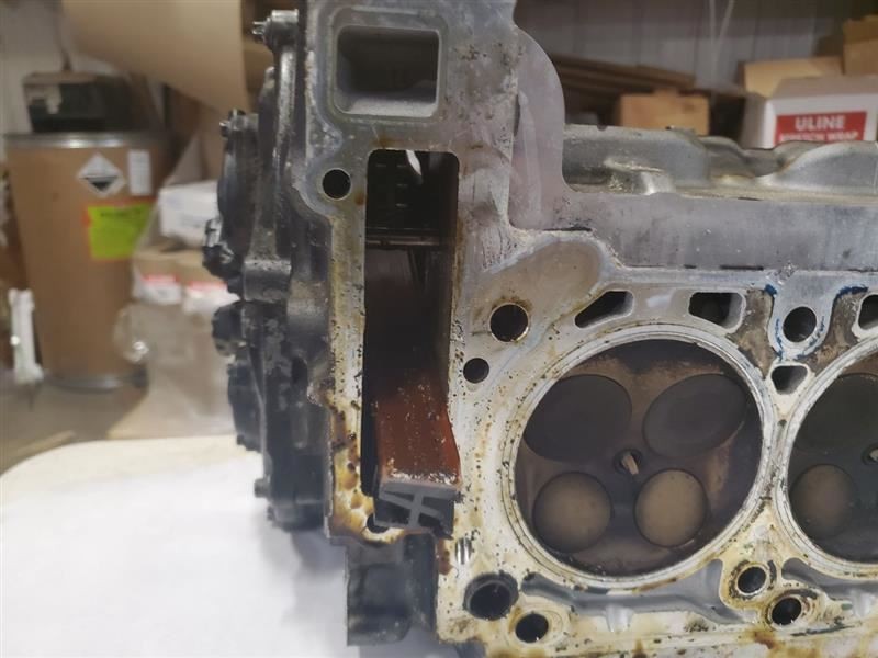 Passenger Cylinder Head NO CAM SADDLE CAPS 06-12 MERCEDES E-CLASS 2648