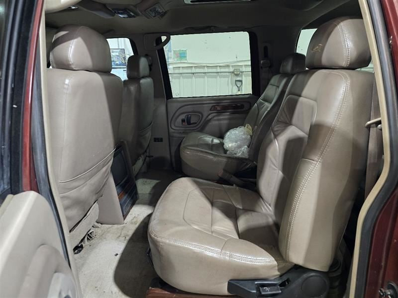 SUBCHEV15 1999 Seat Belt Front 591046
