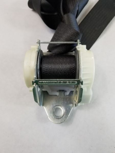 REAR YUKON     2007 2nd Row Driver's Side Retractor Seat Belt Rear 436