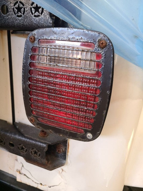 Passenger Right Tail Light Fits 98-06 WRANGLER 680060