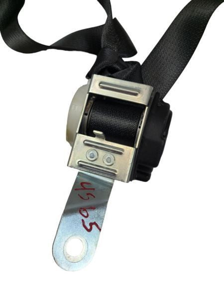 REAR CTS       2012 Driver's Side Retractor Seat Belt Rear 578044