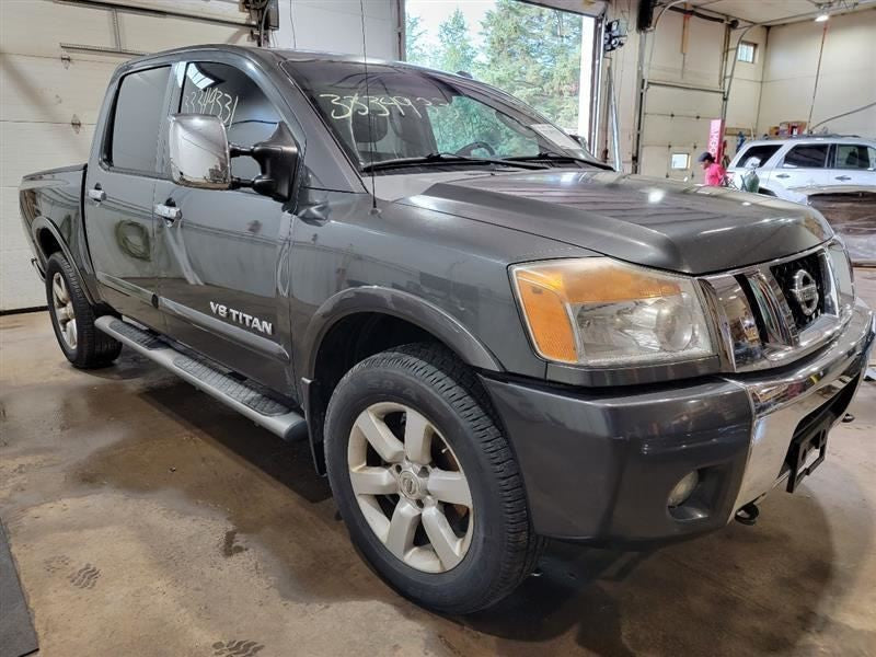 TITAN     2008 Owners Manual 451315