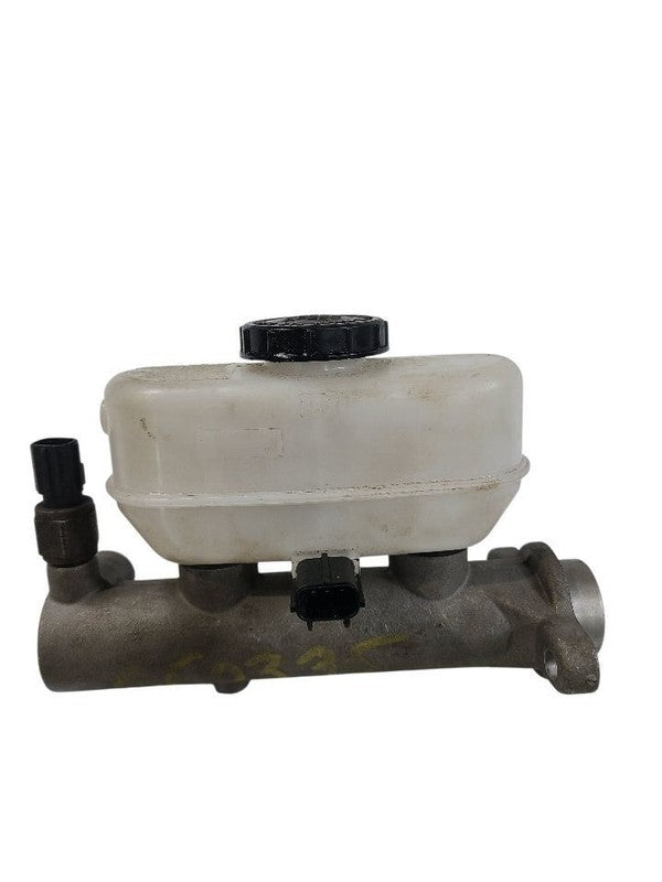 Brake Master Cylinder Rear Disc Brakes Fits 00-02 FORD F150 PICKUP 653