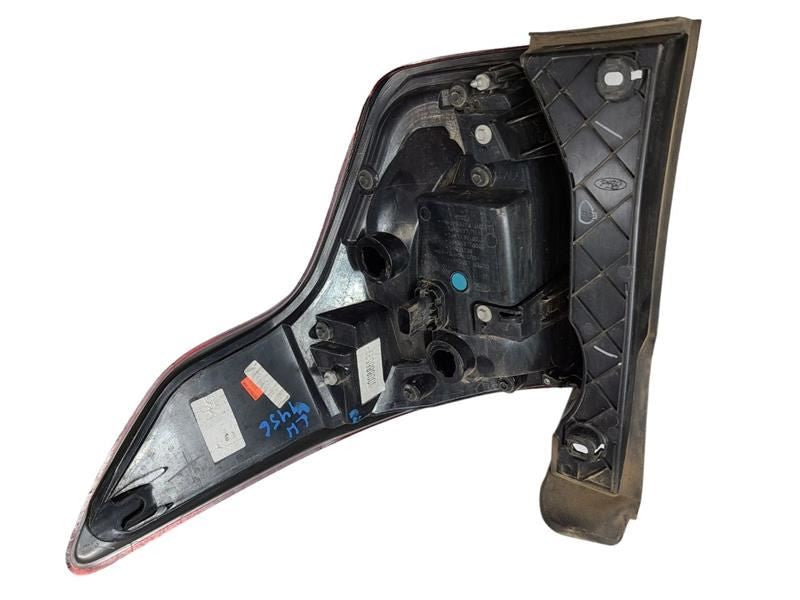 Driver Tail Light Without Police Package Clear Lens Fits 16-19 EXPLORE