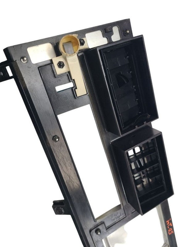 MARK VI   1981 Dash Bezel 627641