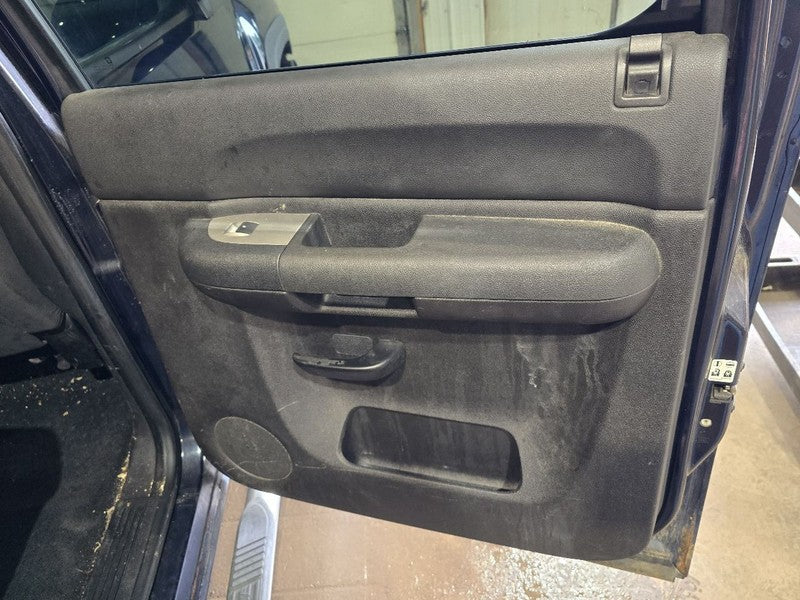 SILV15NEW 2007 Door Trim Panel Rear 640980