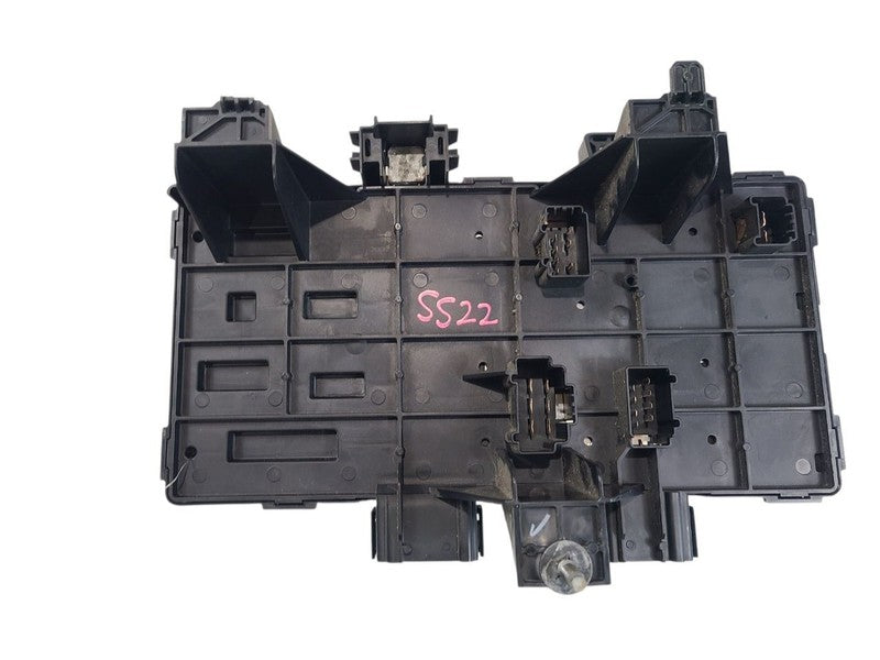 Fuse Box Engine Right Hand Kick Panel Fits 05 FORD F150 PICKUP 668001