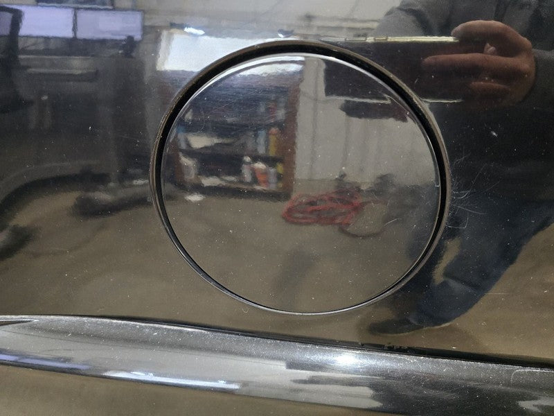 ESCALAESV 2010 Fuel Filler Door 645240