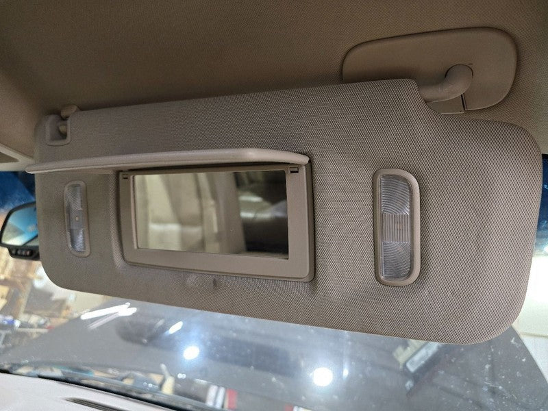 Passenger Right Sun Visor Illuminated Fits 07-14 ESCALADE 623956
