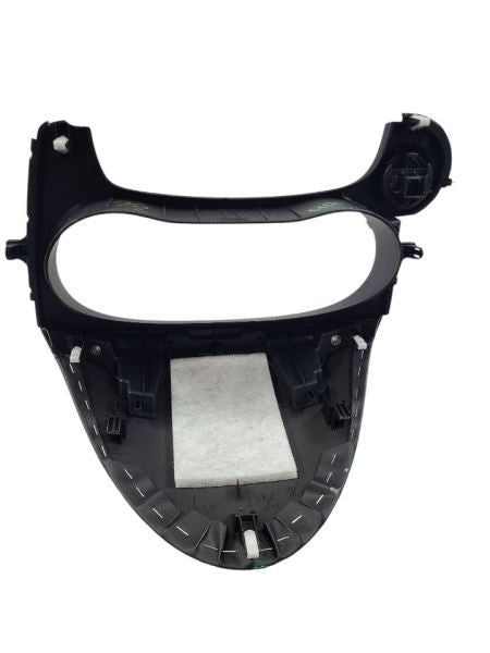 OUTLANDER 2016 Dash Bezel 600808