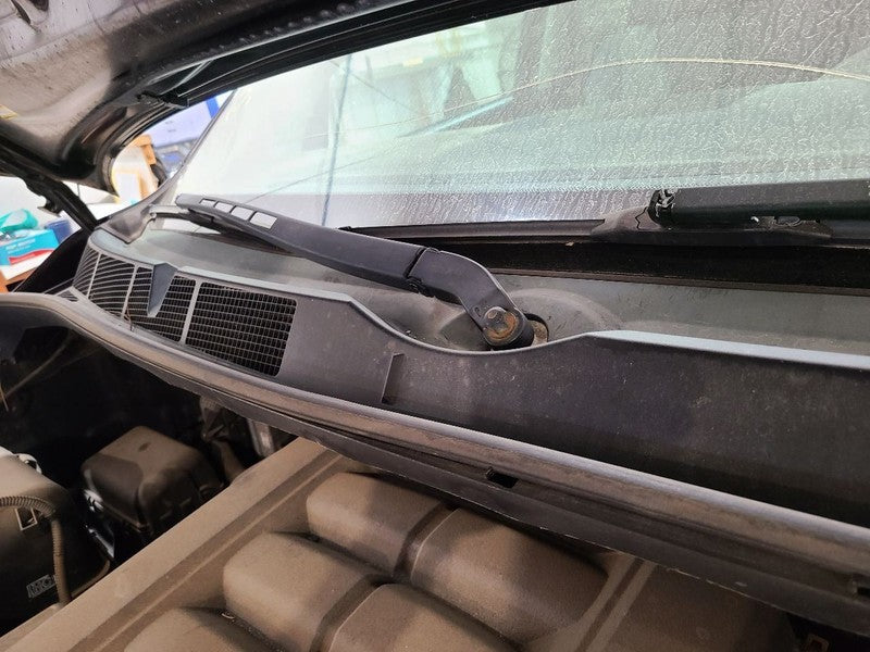 TUNDRA    2012 Cowl 672993