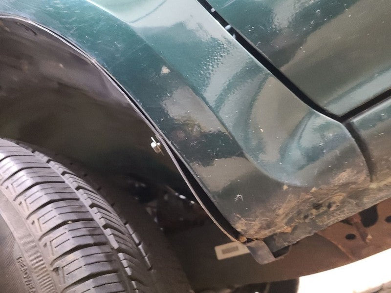 Driver Left Fender Without Fender Flare Fits 01-04 TACOMA 679517