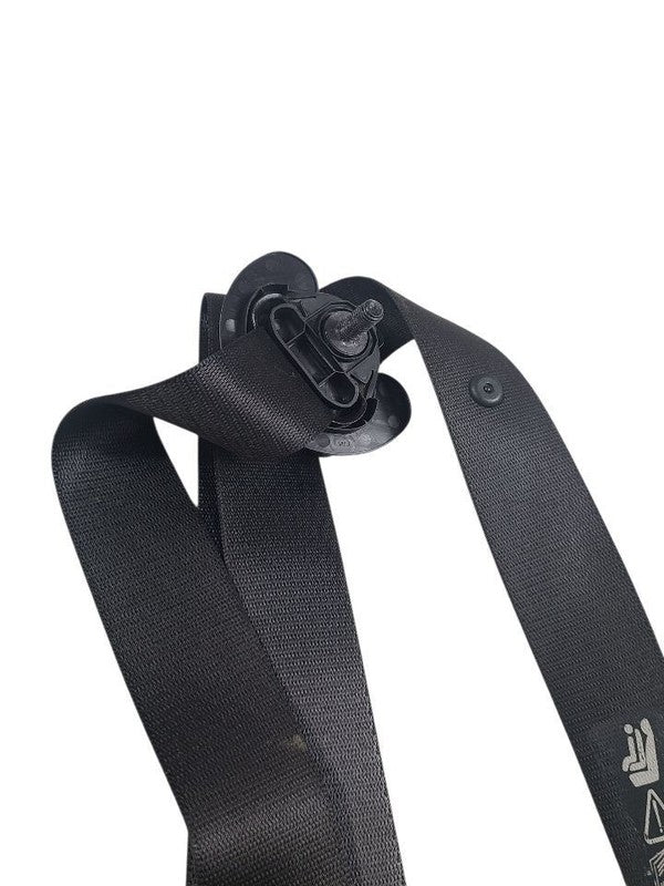 550I      2011 Seat Belt Rear 635640