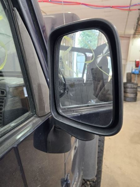 Passenger Right Side View Mirror Manual Fits 03-06 WRANGLER 597690