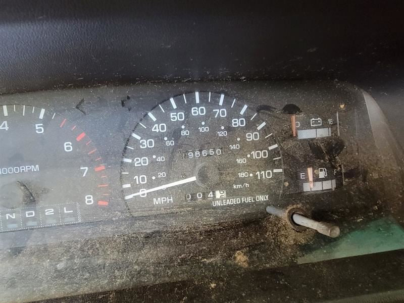 T100      1997 Owners Manual 438713