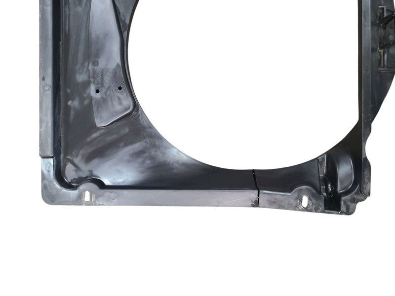 EXPLORER  2010 Radiator Shroud 643523