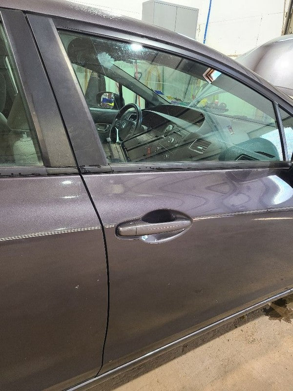 Passenger Front Door Electric Sedan EX Fits 13-15 CIVIC 662318