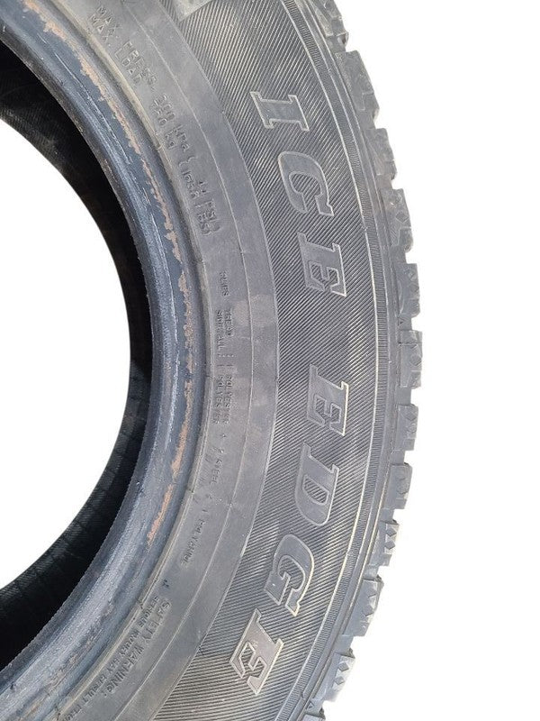 4 Used Tires 215 70 15 %60 SUMITOMO ICE EDGE 666192
