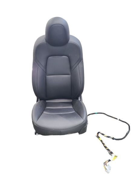 FRONT TESLA 3   2023 Driver's Side Leather Front Seat 577752