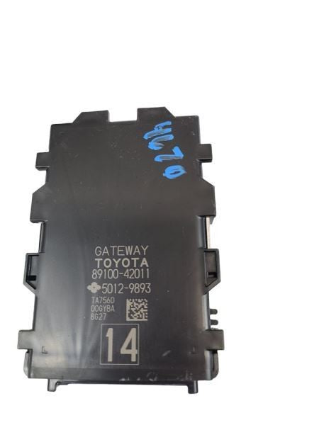 Chassis ECM Netwrk Gateway North America Built Fits 16-18 RAV4 589565 