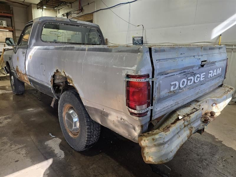 FRONT TDOD250   1990 Driver's Side Buckle Seat Belt Front 575314