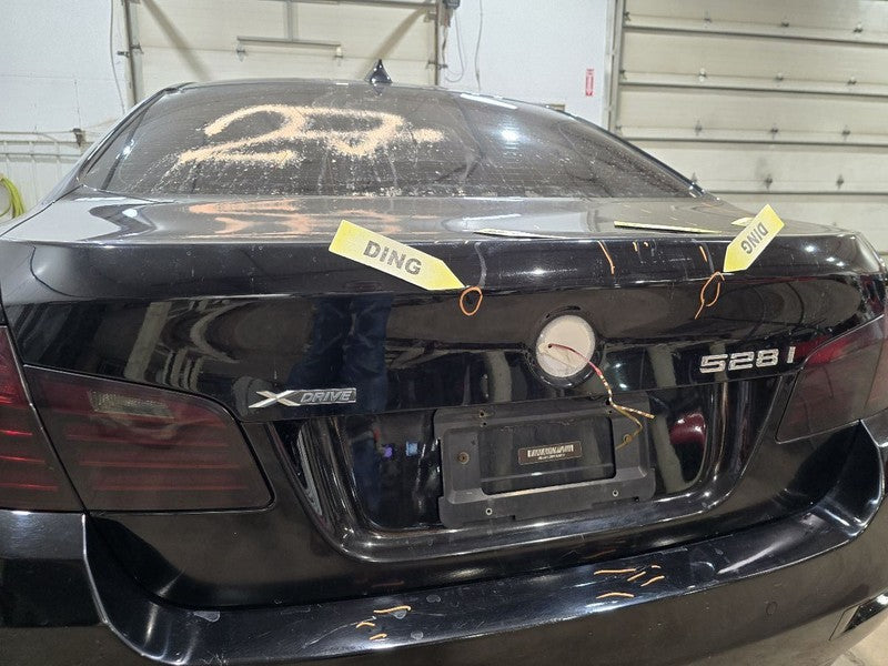 Trunk/Hatch/Tailgate Without Spoiler Fits 14-16 BMW 528i 615162