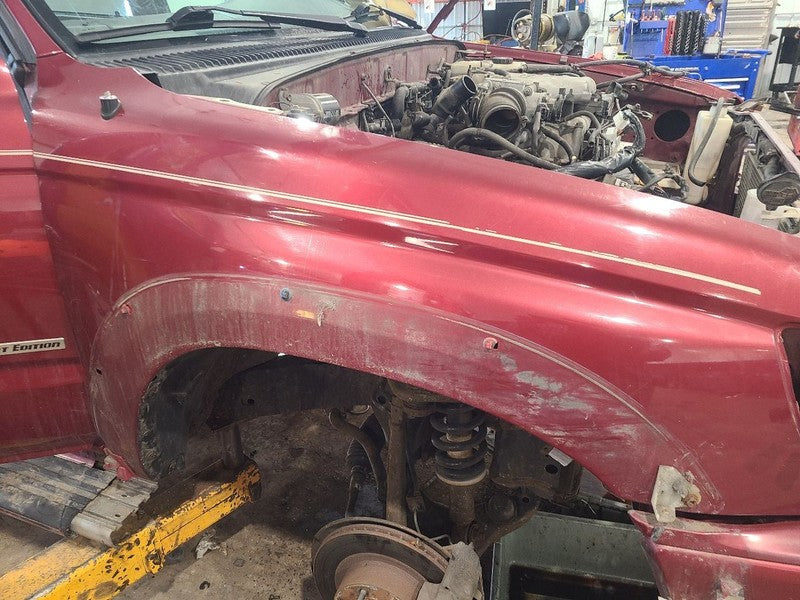 Passenger Fender With Fender Flare Small Fits 96-02 4 RUNNER 657425