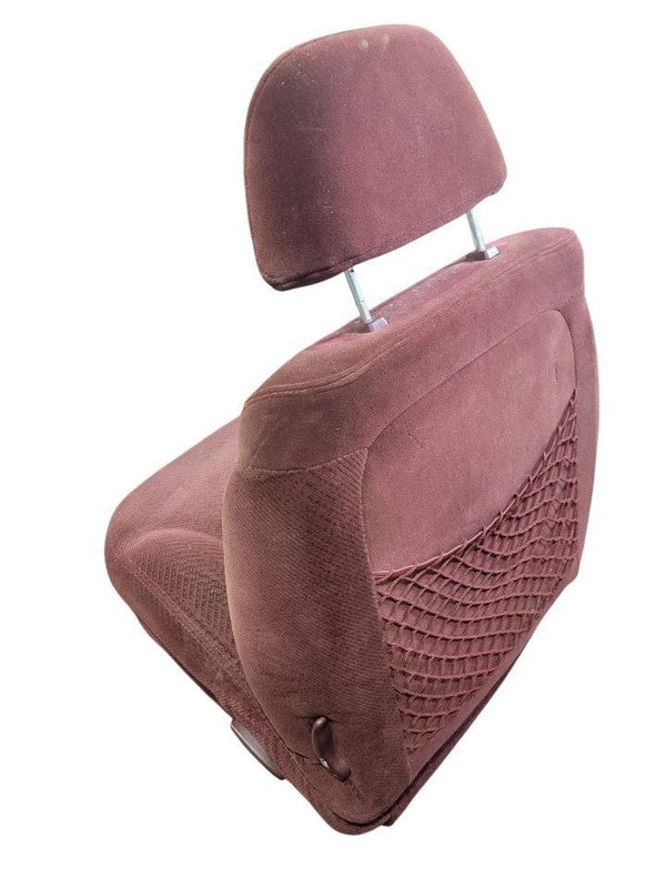 TCHEV1500 1998 Front Seat 672123