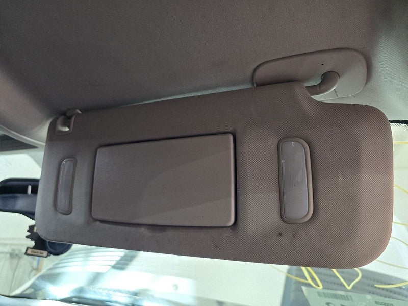 Passenger Sun Visor With Illumination Fits 07-14 SIERRA 2500 PICKUP 64